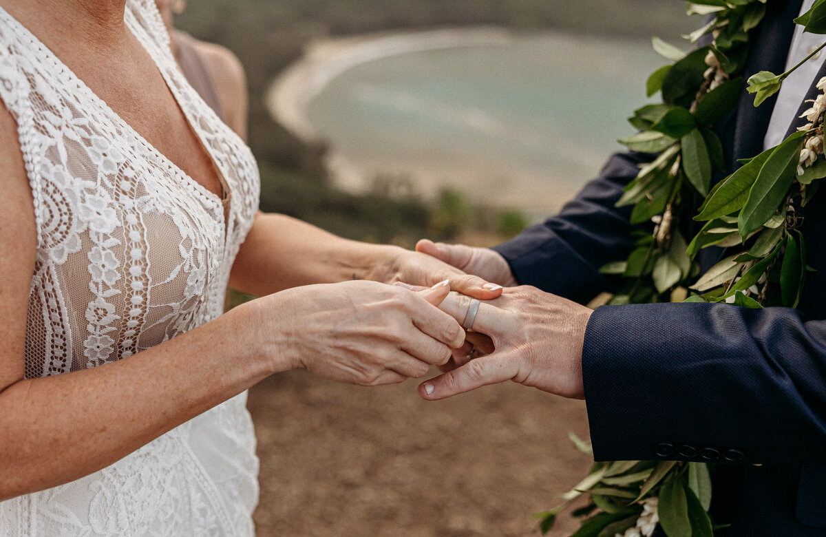 Crouching-Lion-Hike-Elopement-11