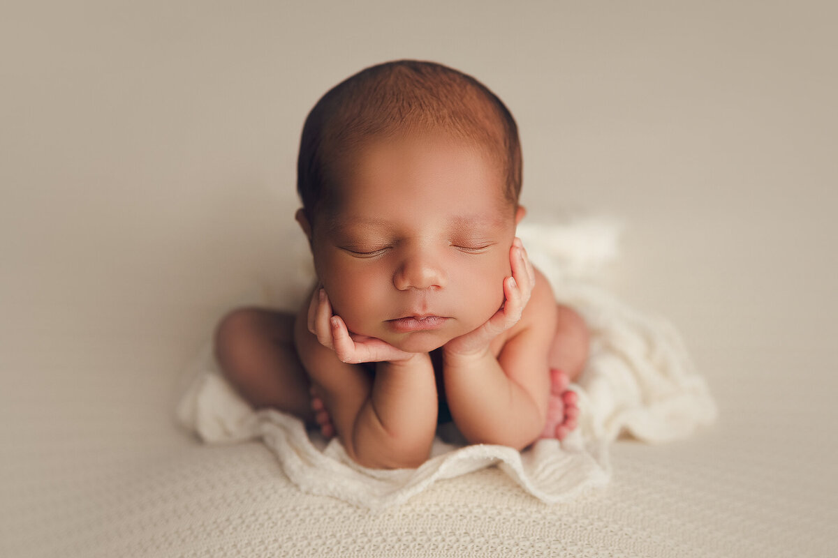 McDonough newborn photographer, Atlanta Newborn Photographer, Fayetteville newborn Photographer, Peachtree city newborn photographer, Hampton ga newborn photographer, marietta ga newborn photographer