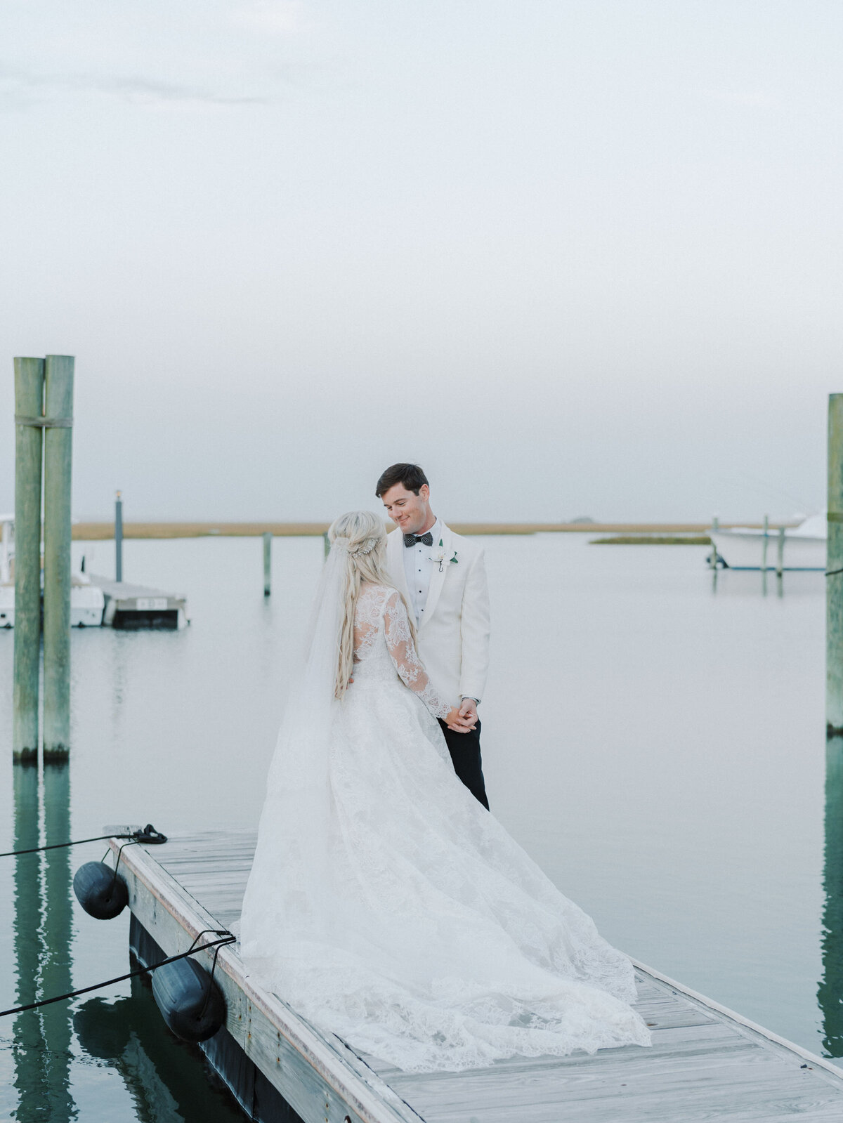 figure-eight-island-yacht-club-wedding-088