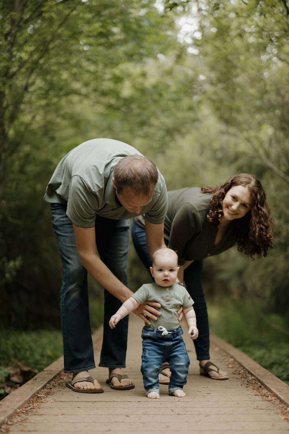 Seattle based motherhood, newborn and family photographer.