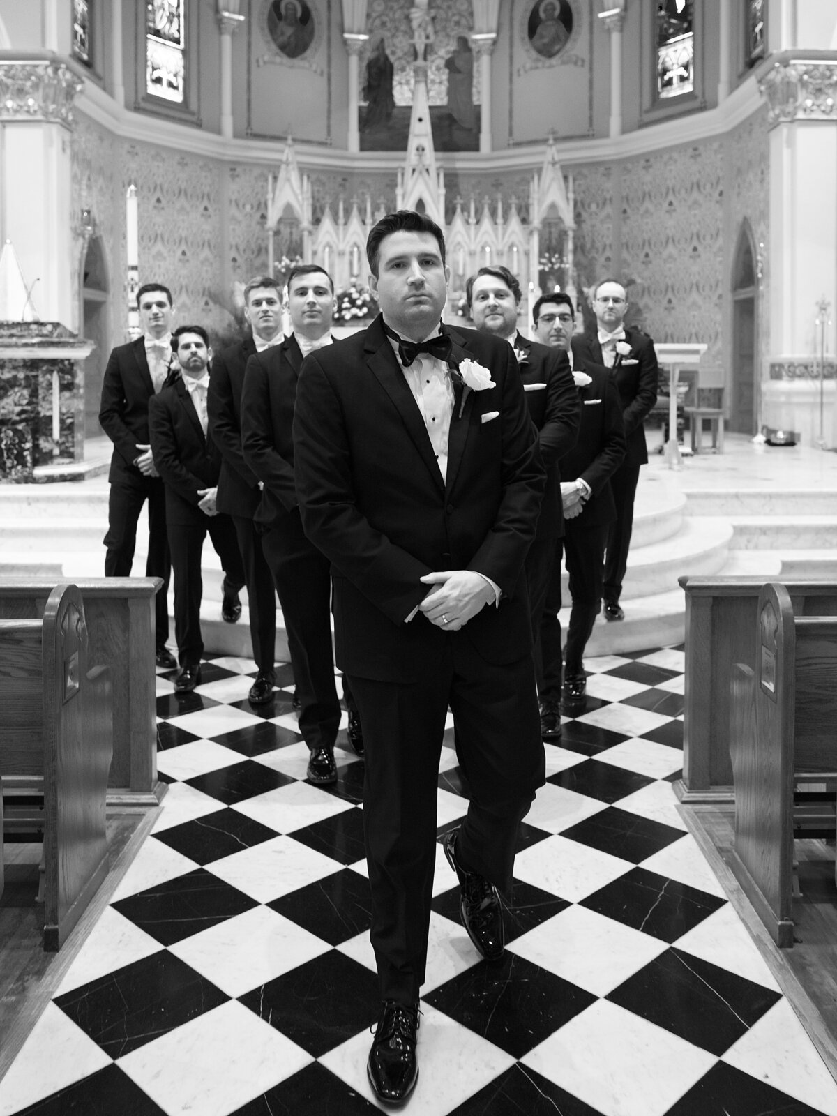taubman-museum-of-art-wedding-photographer-oliver-and-co-roanoke-wedding_0139