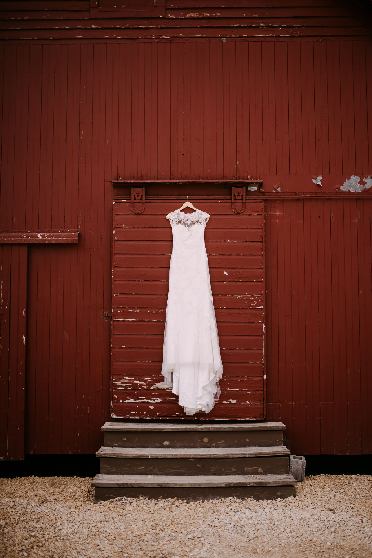 dress inspo, wedding dress, mankato wedding, mankato ceremony, rustic wedding, barn wedding