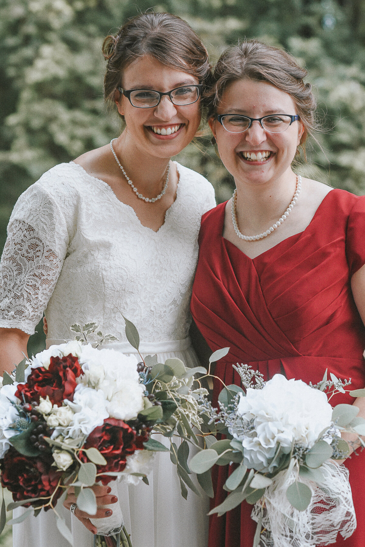 wedding bridal party | Iowa wedding photographer | Iowa Photographer | Playlife | Cedar Rapids | Iowa City | Kalona | Alaynna Ann Schwartz-32