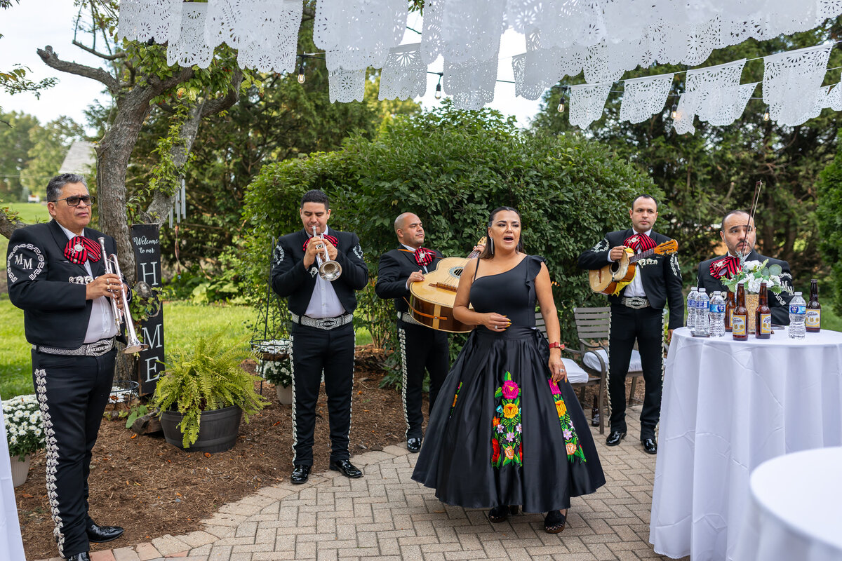 Ruby & Arturo Backyard Wedding, Palatine, IL, 9-24-23, Maira Ochoa Photography-1621