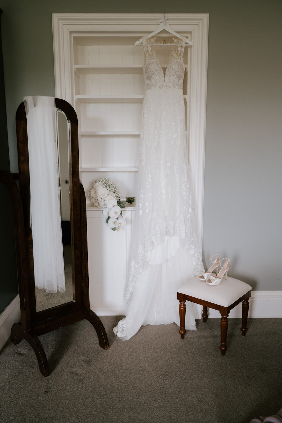 Nicola-Campbell-Timeless-Wedding-Photographer-Scotland-Kinnetles-Castle-Beth&Graham-28