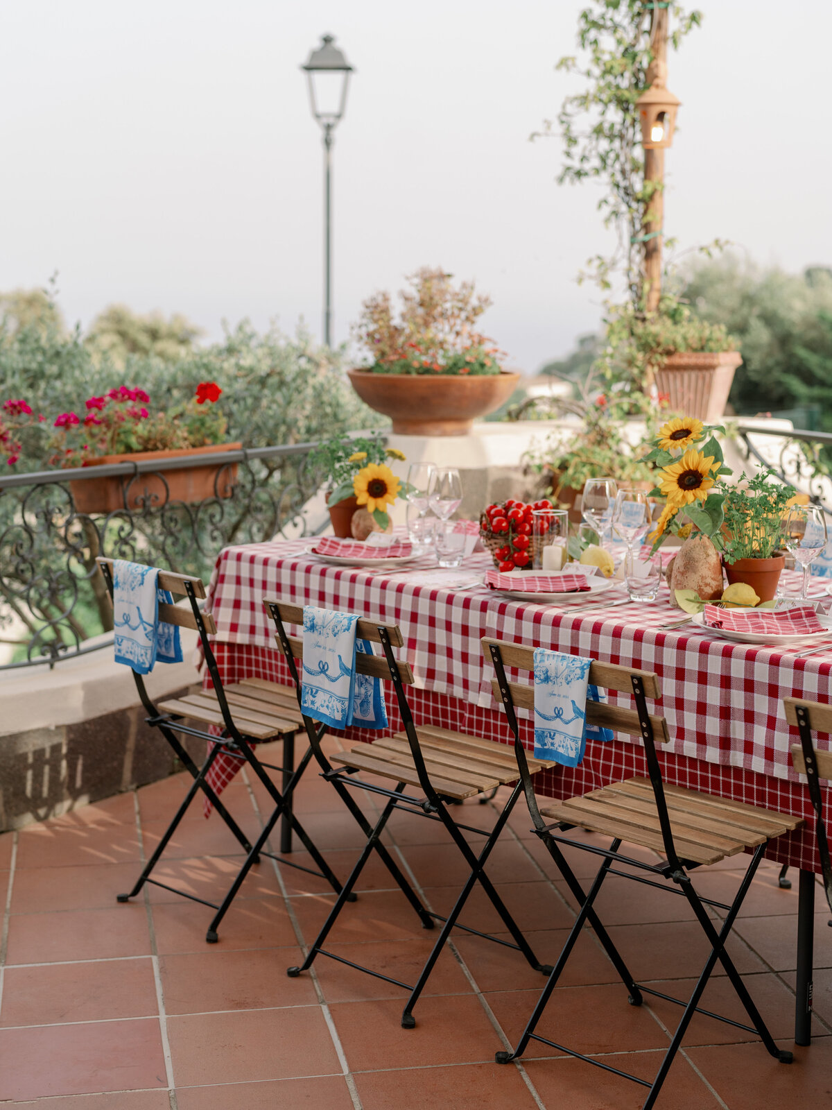 Elegant Pizza Rehearsal Dinner at Trattoria da Lorenzo in Ravello-Liz Andolina Photography-Destination Wedding Photographer1