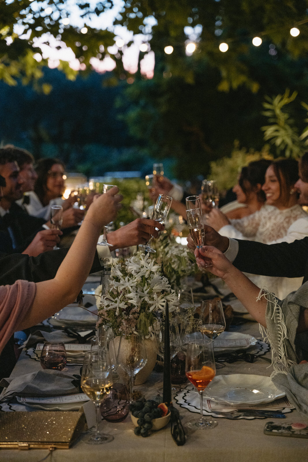 Flora_And_Grace_Provence_BastideDeMarie_Editorial_Wedding_Photographer (1417 von 2213)