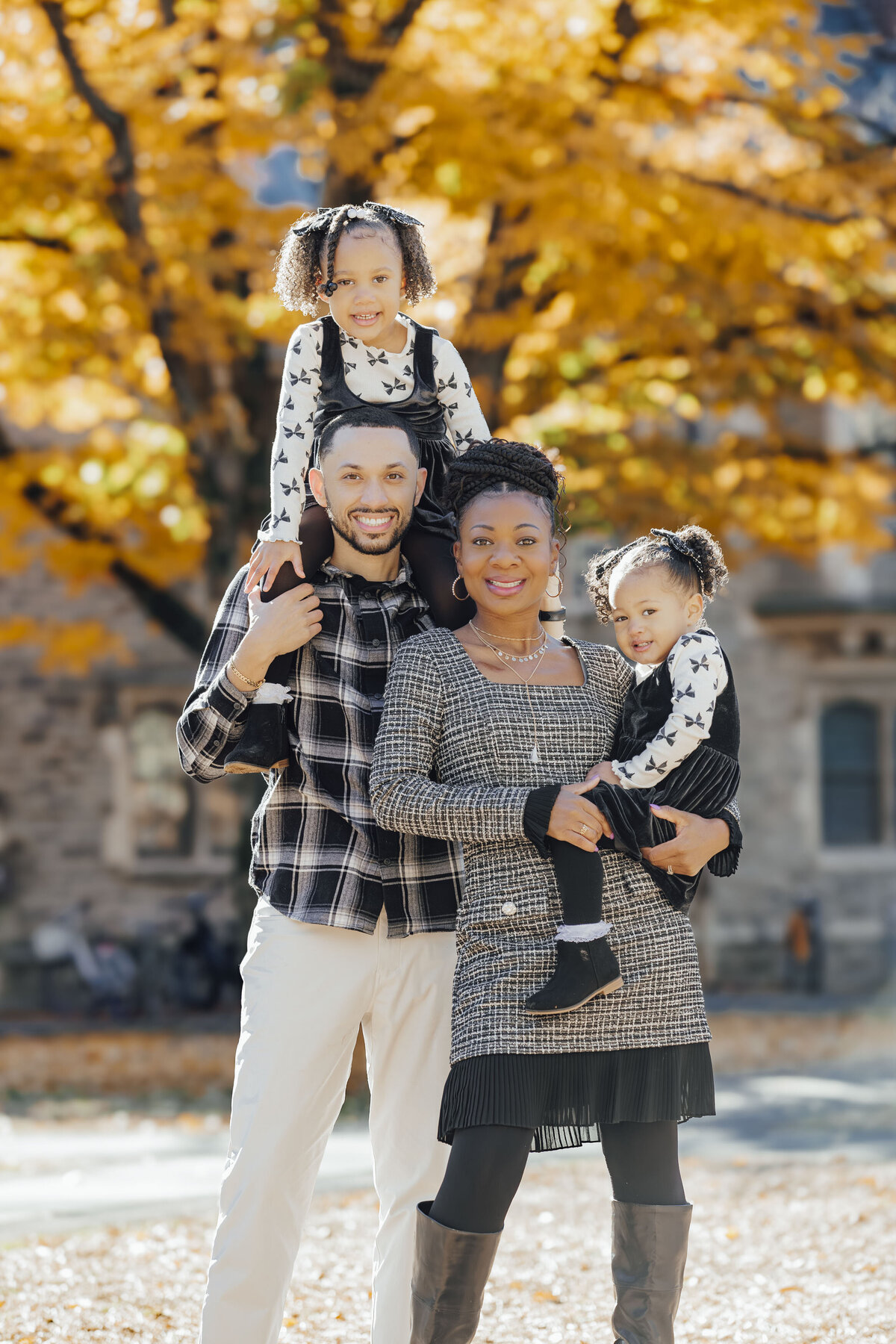 Princeton University | Family enjoying a fall photoshoot on campus grounds | New Jersey