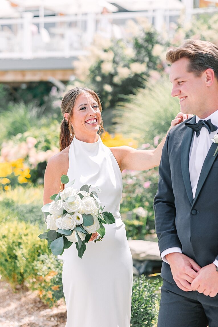 bay-pointe-inn-shelbyville-grand-rapids-michigan-wedding-photographer_0006