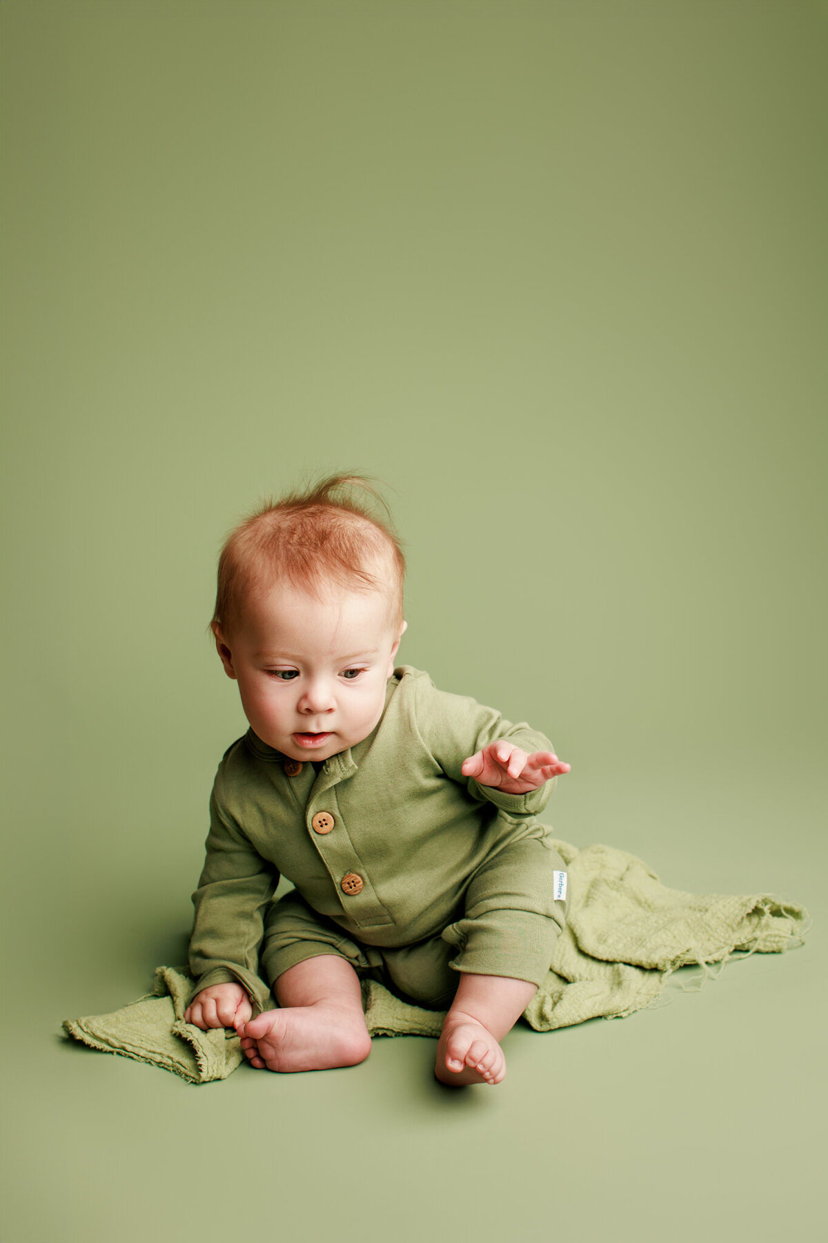 NW Arkansas baby photographer, milestone session near me, NW Arkansas baby portrait studio, professional baby photos
