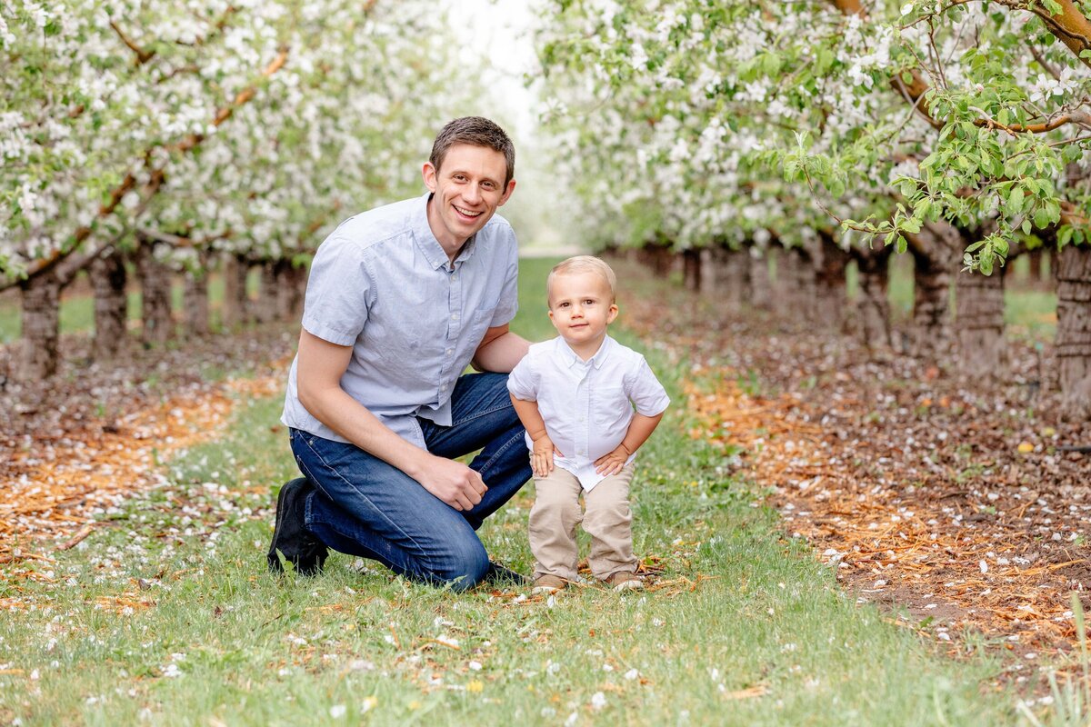 Utah-County-UT-Cherry-Blossom-Spring-Mini-Session-Magnolia-and-Grace-Photography-Co-MS# (1)-7