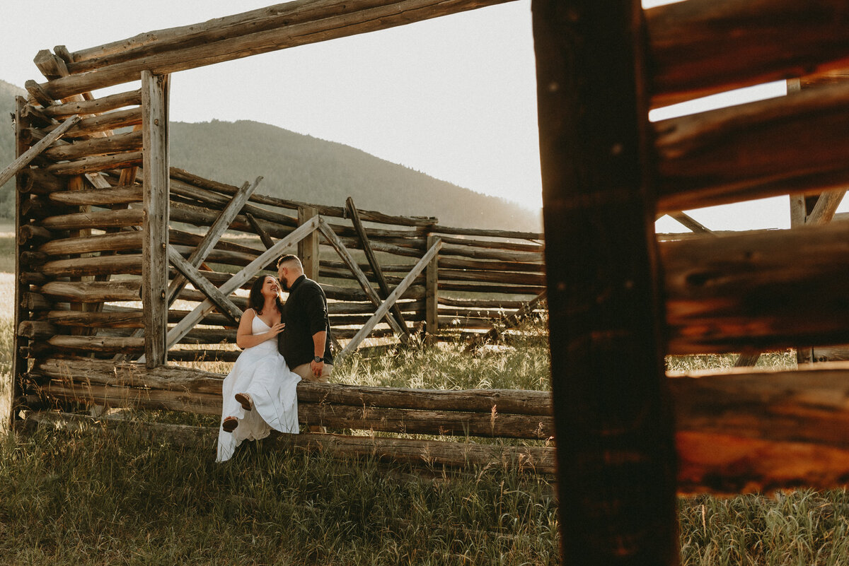 Julia_Susanne_Photography_Evergreen_Engagement_002