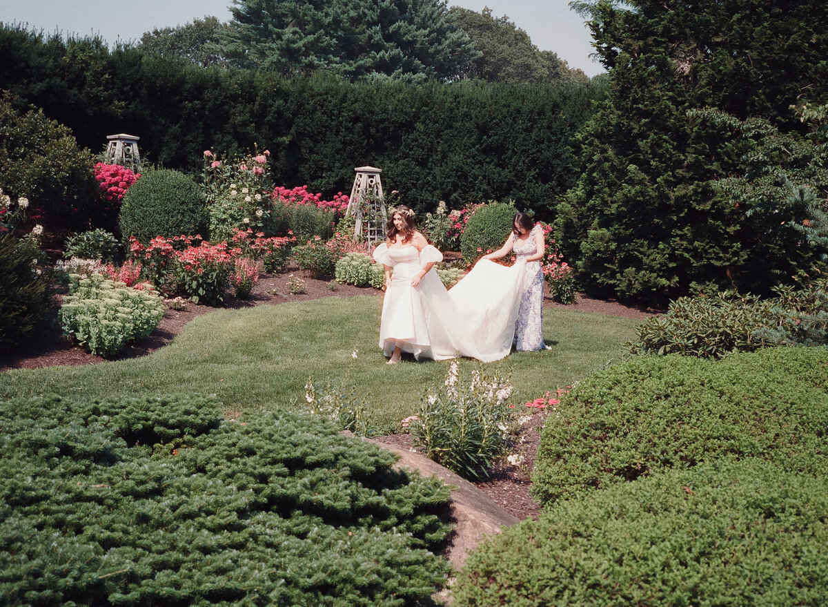 Wedding Photography NH | The Gardens At Uncanoonuc | Film Photography Wedding