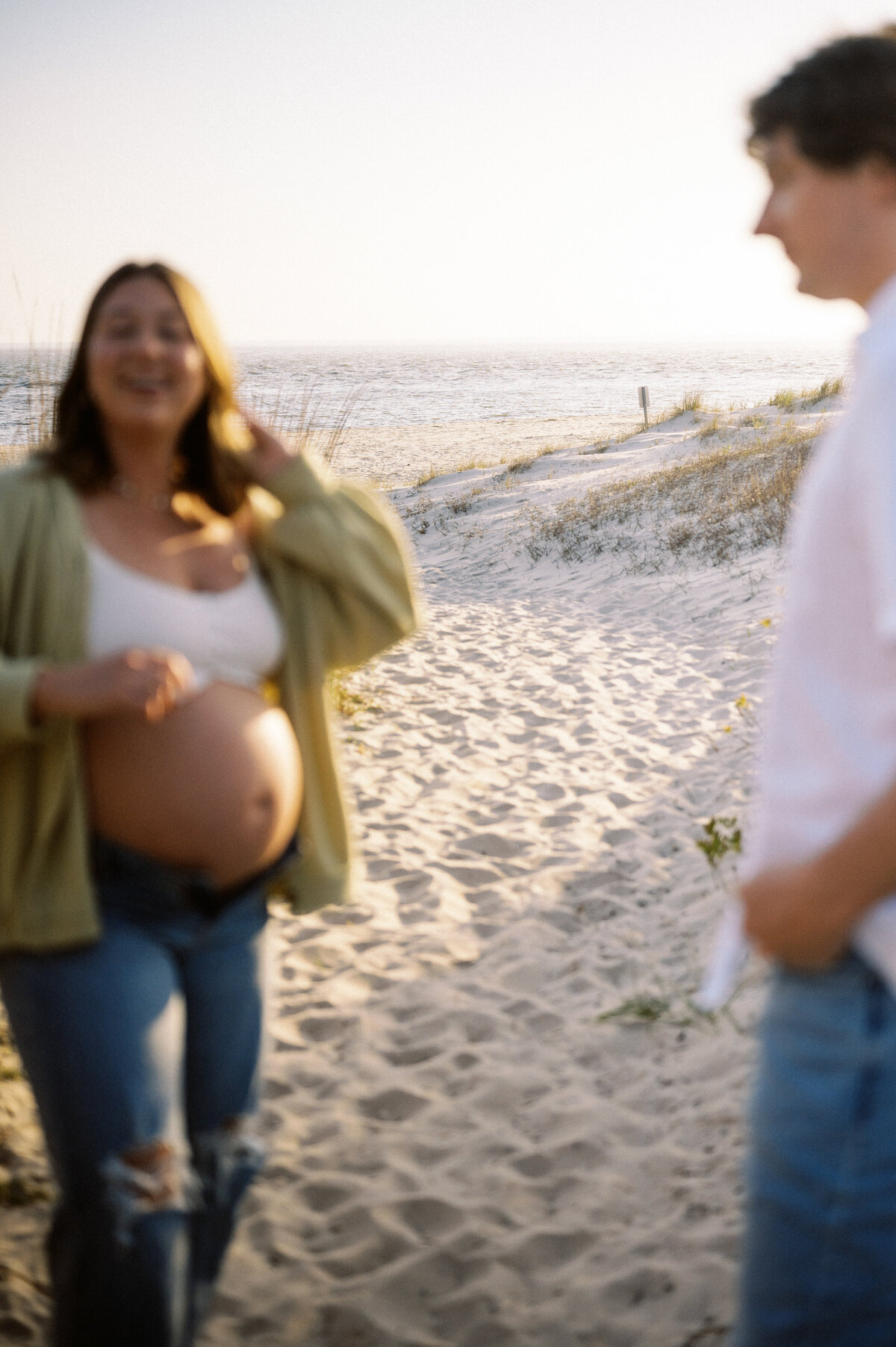 CapeMayLighthouse_BeachMaternitySession_TaylorNicollePhoto-8