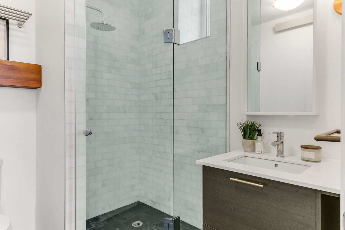 29-web-or-mls-44_001_Bathroom