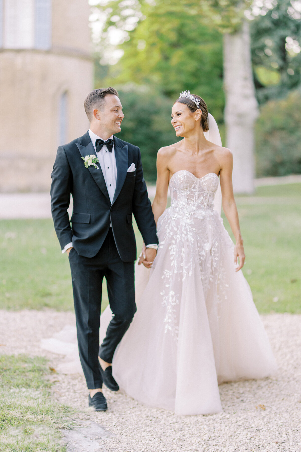 Maïlys Fortune Photography Husband Wife Wedding Weddings Photography France Switzerland Italy Timeless Dreamy Imagery Bilingual French English Destination Weddings Destination Wedding Provence French Riviera Paris Lake Como Tuscany106