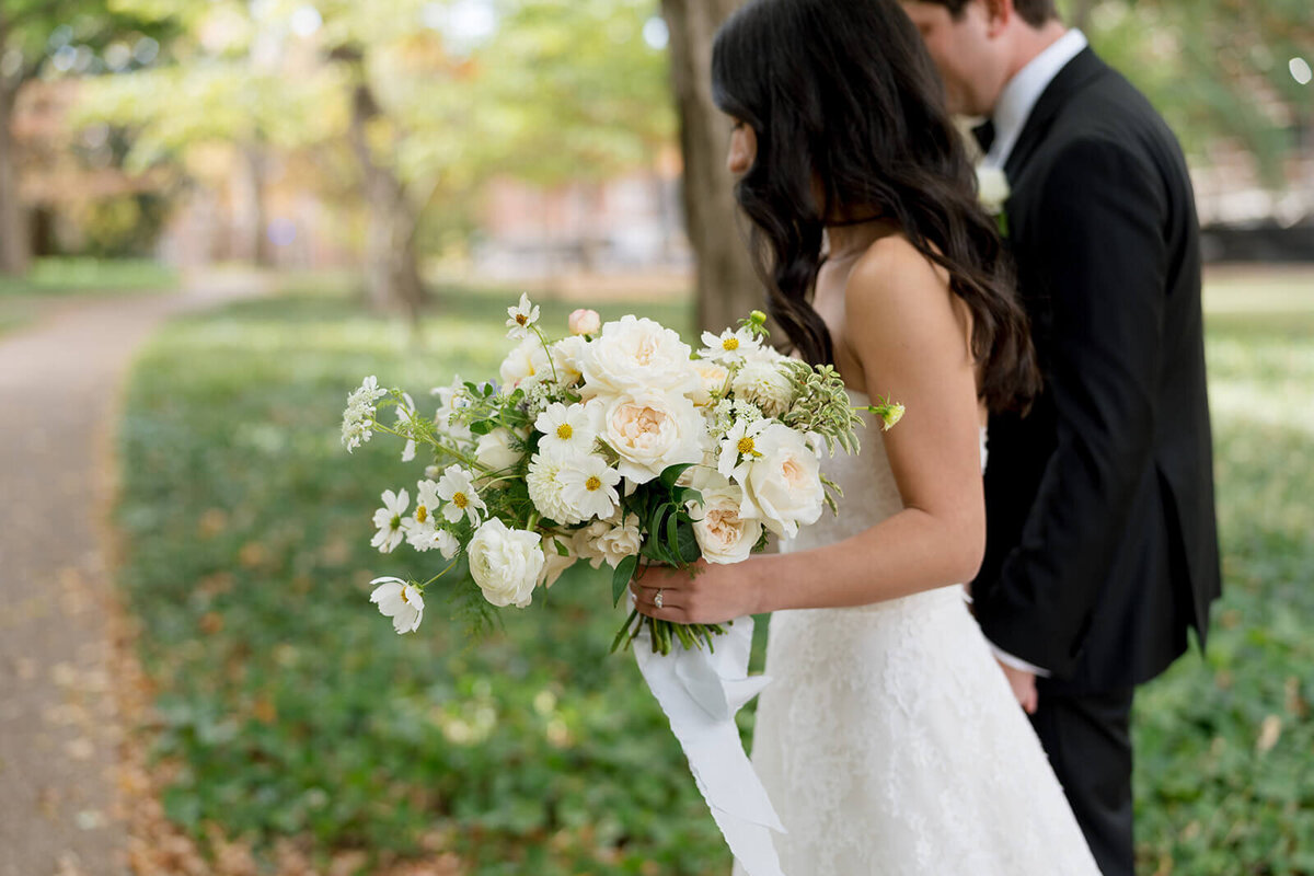 06.nashville-meets-new-york-urban-wedding-modern-vintage-events
