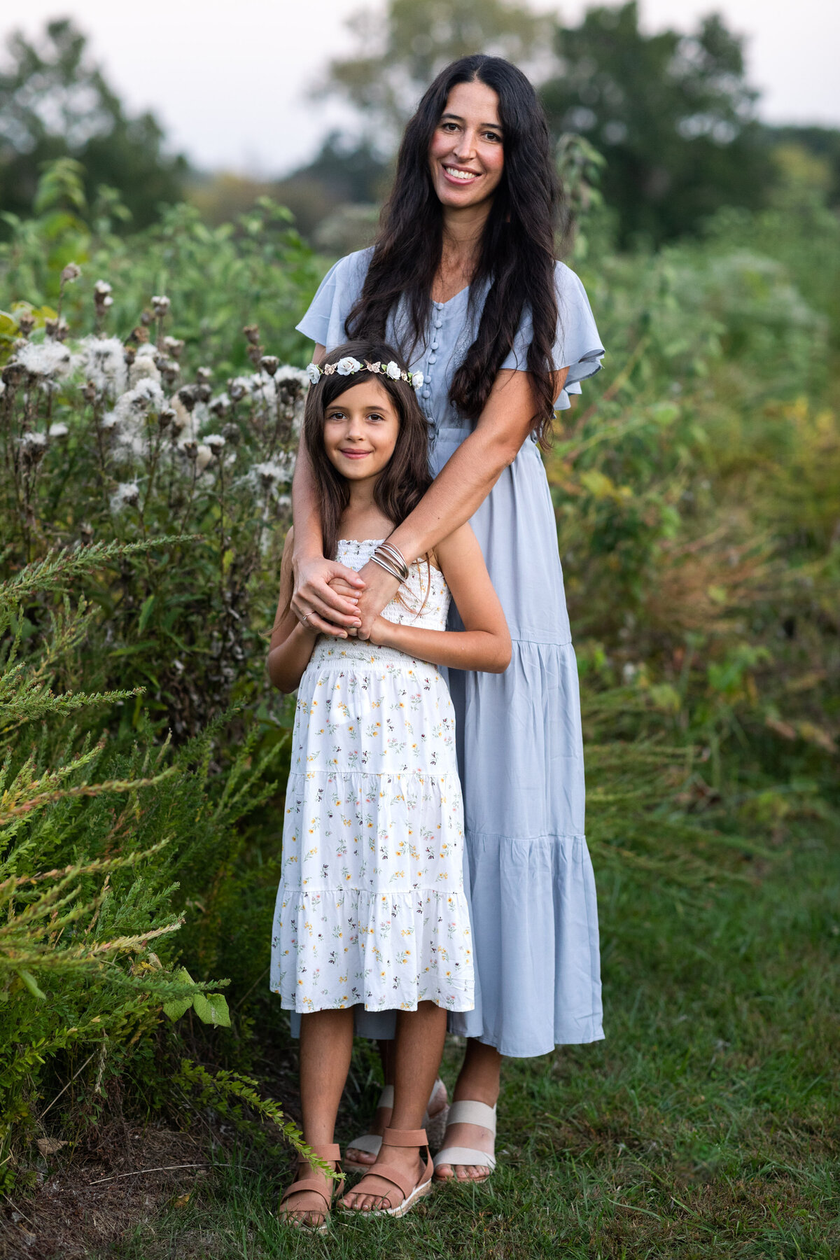Kansas_City_Family_Photography_mother_daughter_dresses_smiling_in_field-16
