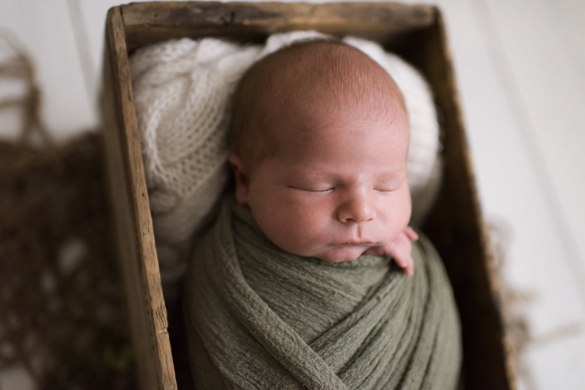 15a-Newborn-Baby-Photographer-Near-Sherman-Deniosn-Texas-Natural-light-studio-photography-