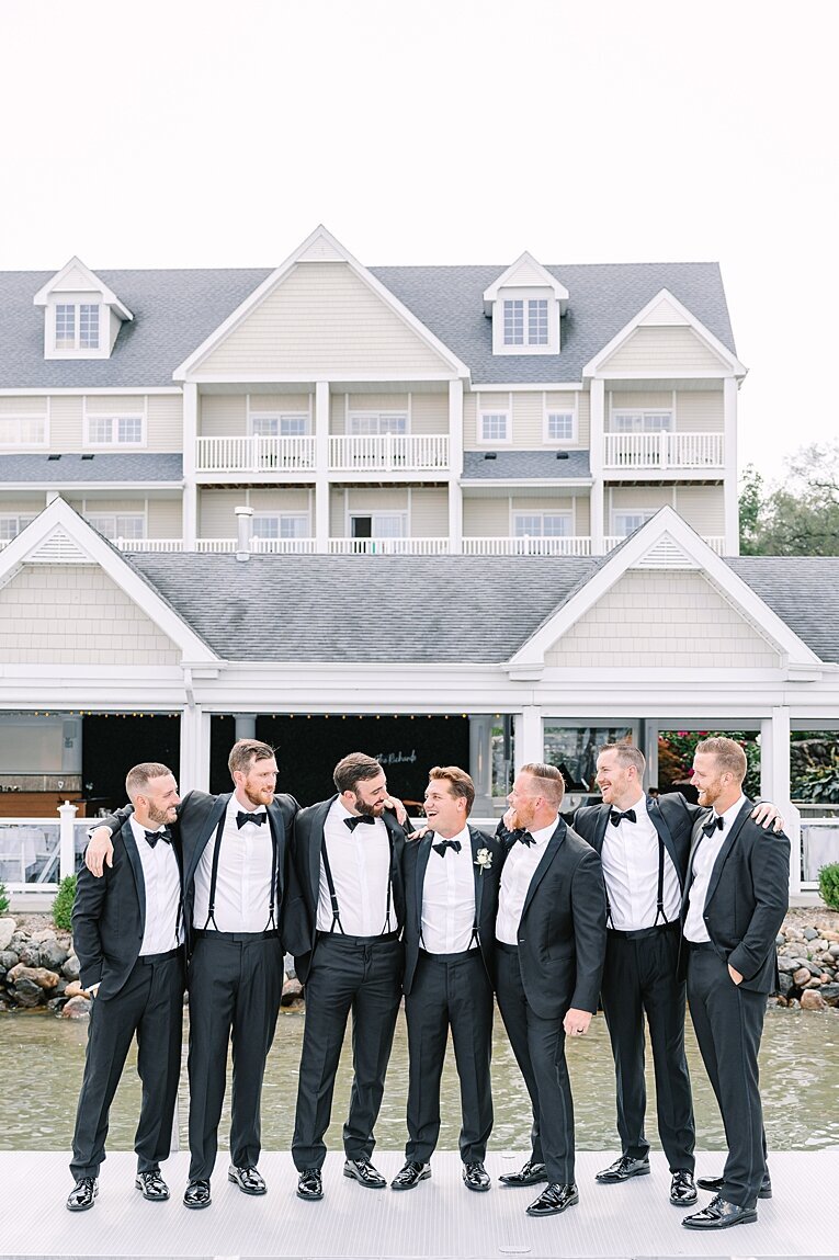 bay-pointe-inn-shelbyville-grand-rapids-michigan-wedding-photographer_0013