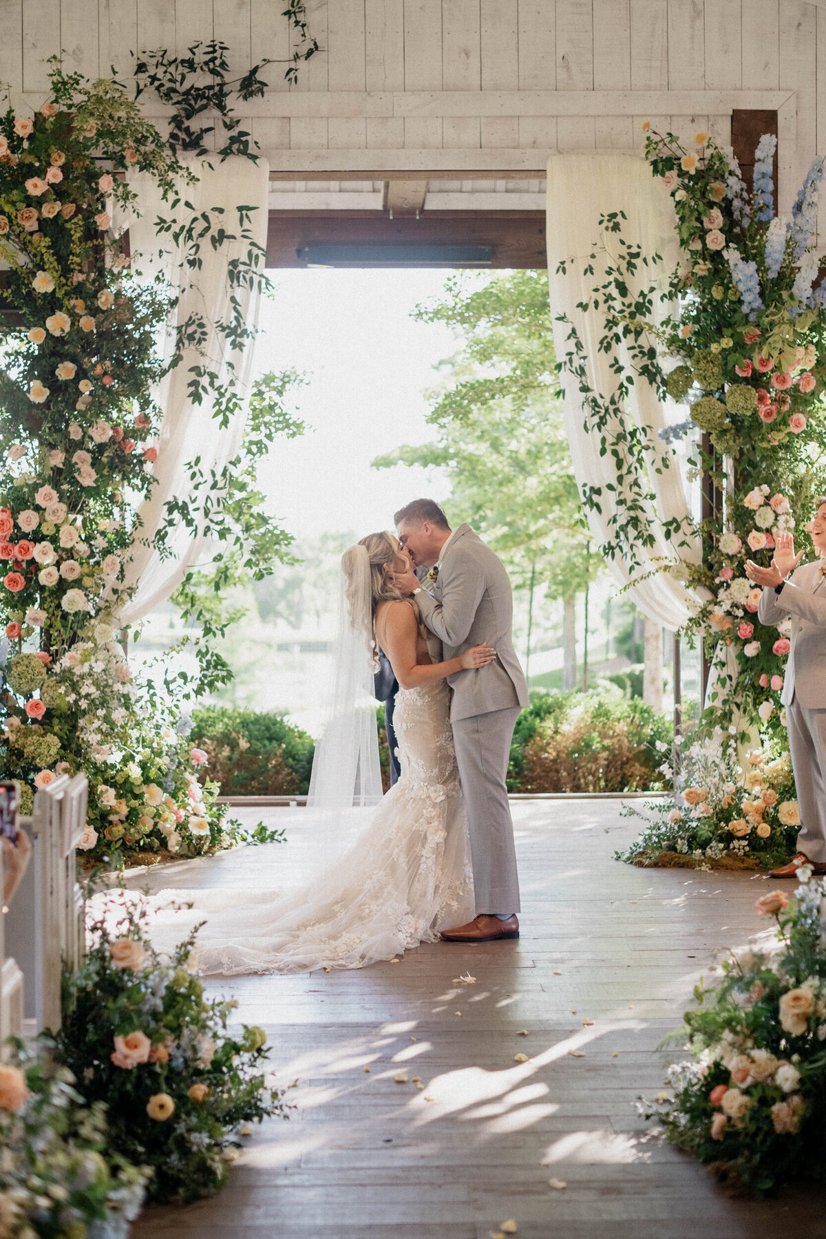 Pastel-Summer-Wedding-Ideas-55