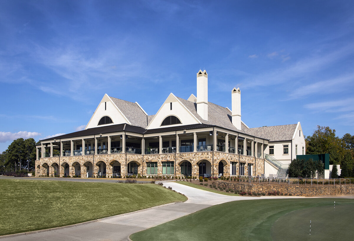 exterior view of the verandas at Cherokee Country Club