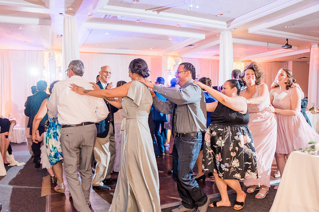 Featured Wedding Gallery - Skyline Country Club Tucson Wedding by West End Photography