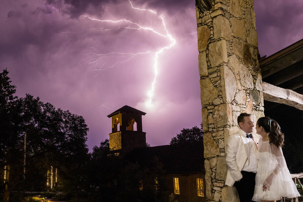 wedding-photo-with-lightning-austin