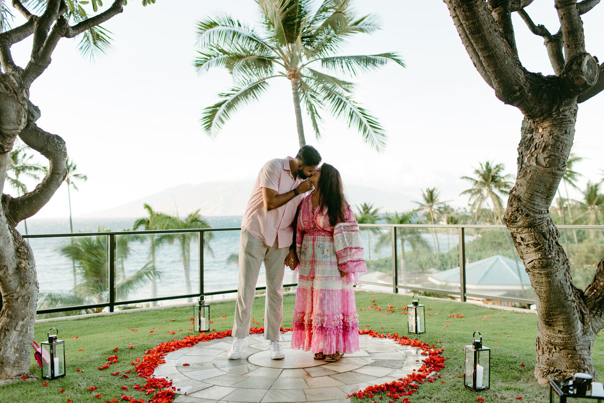 Nataly_Vishvesh-Sneakpeek-2-3
