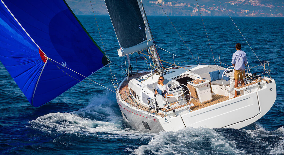 beneteau-oceanis-46.1-exterior-5