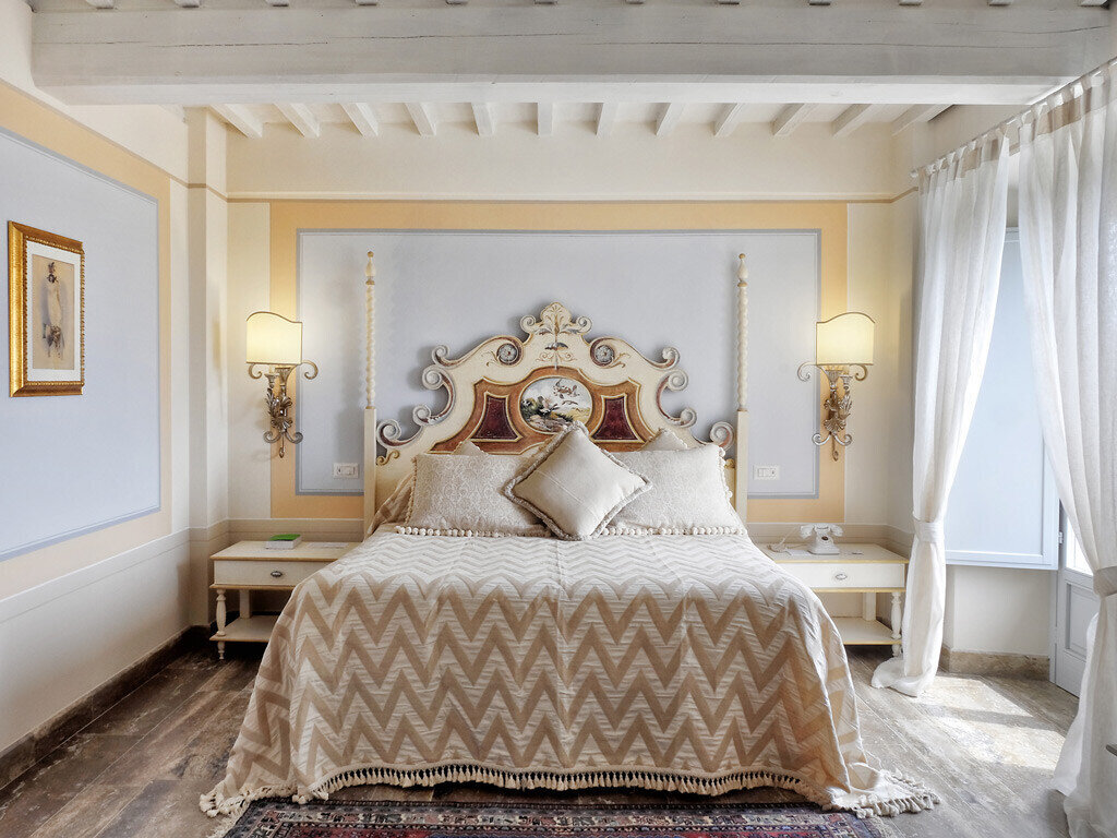 Waterstone - Il Falconiere - Cortona - Luxury Boutique Hotel - Junior_Suite-RCF-Gallery-06