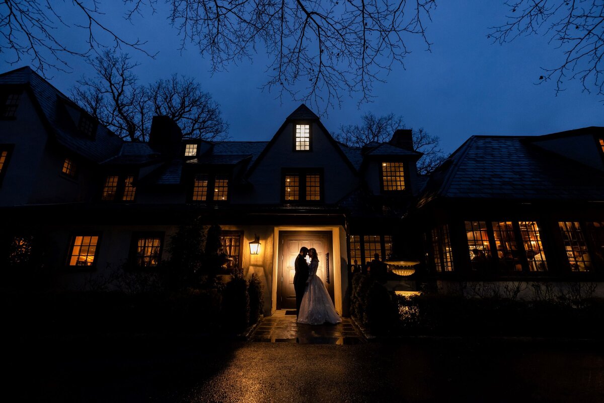 emma-cleary-new-york-nyc-wedding-photographer-videographer-venue-hotel-du-village-16