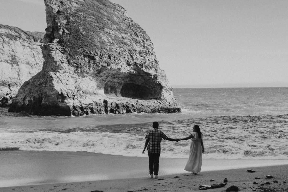 Amy-Arjun-Shark-Fin-Cove-Sneak-Peeks-Davenport-14