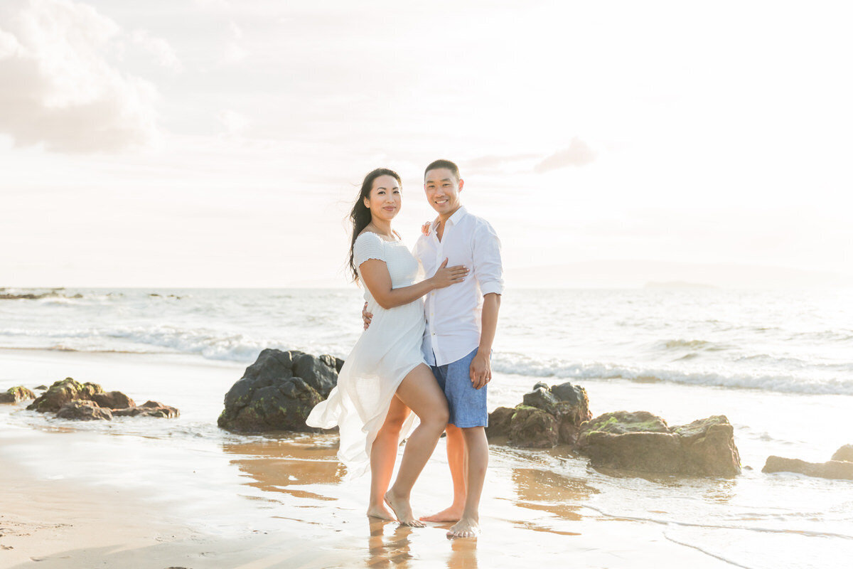 Maui family photographers couple