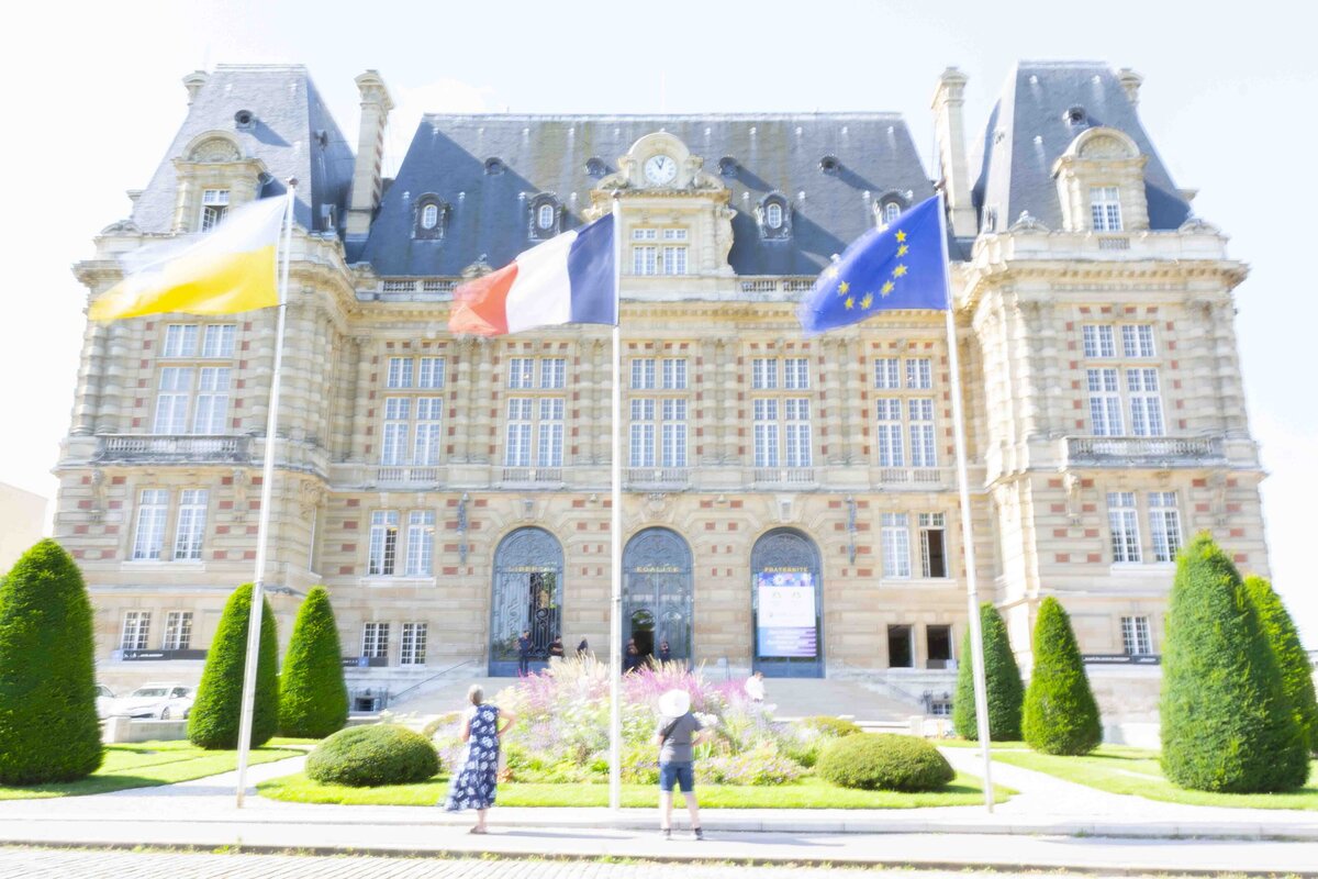 Hotel de Ville-1