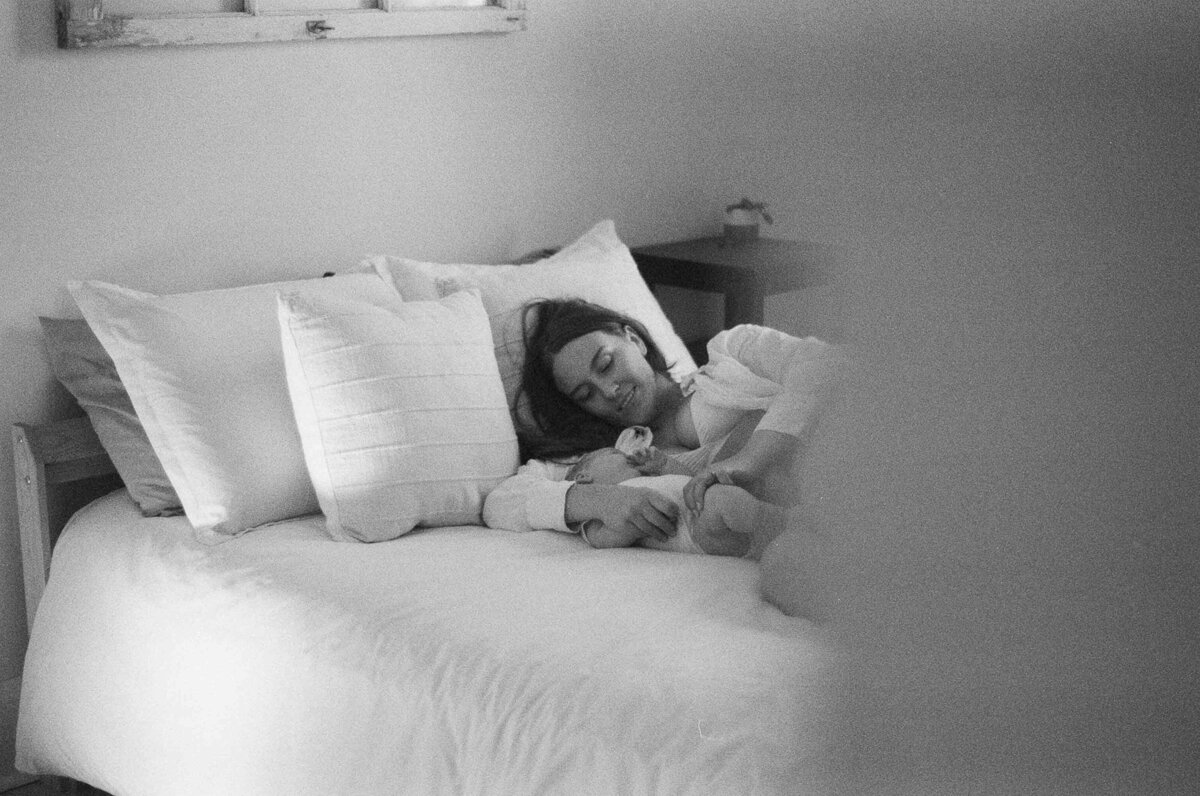 cannington-motherhood-photography-on-film5