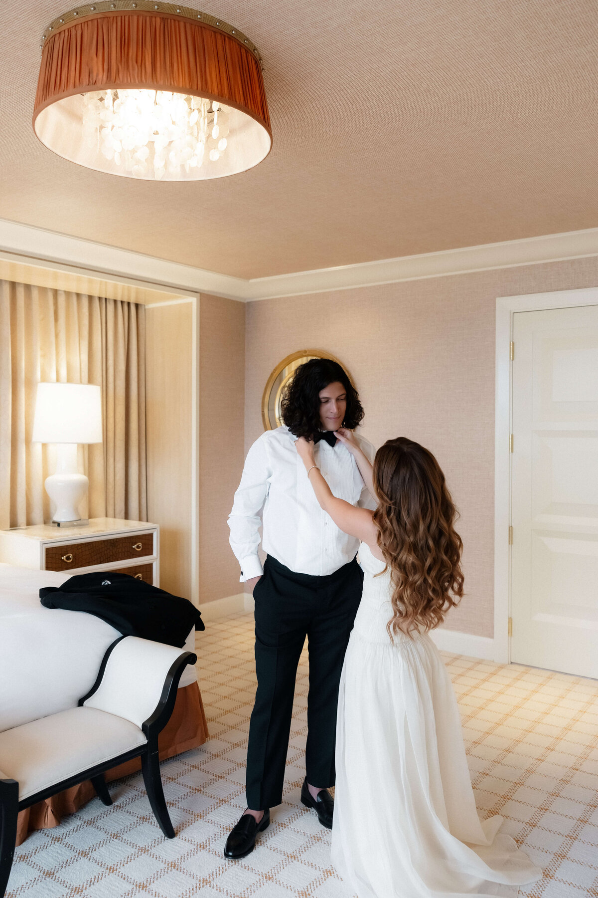14_riskyexposure_shoshana-kyle_las-vegas-elopement-photography