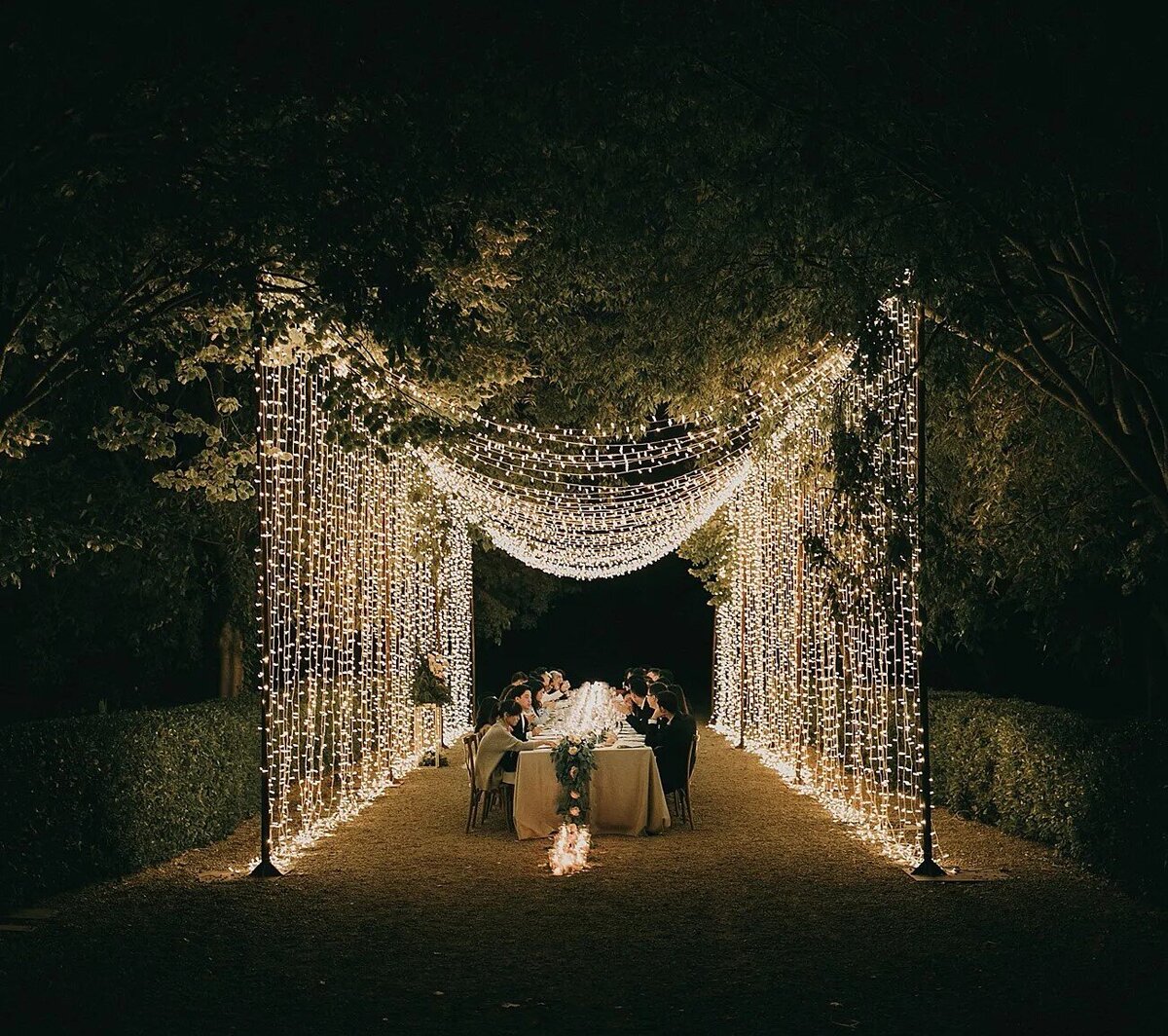 fairy_lights_wedding