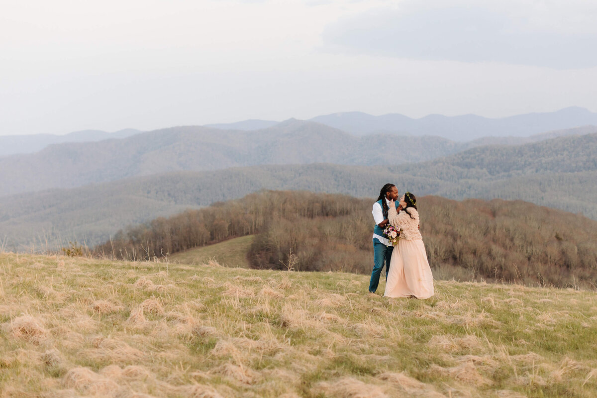Max-Patch-Sunset-Mountain-Elopement-147