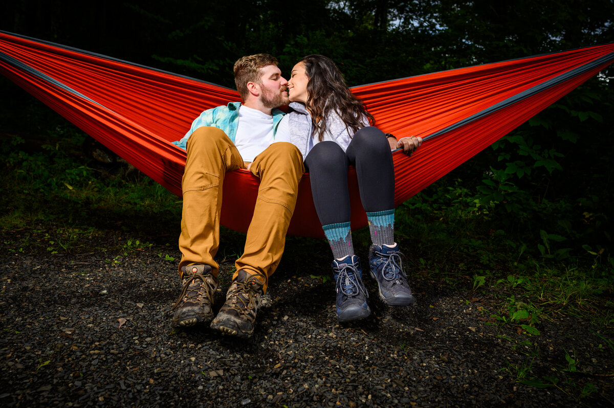 Cheyenne & Dylan's Engagement Session - High Pointe State Park-65