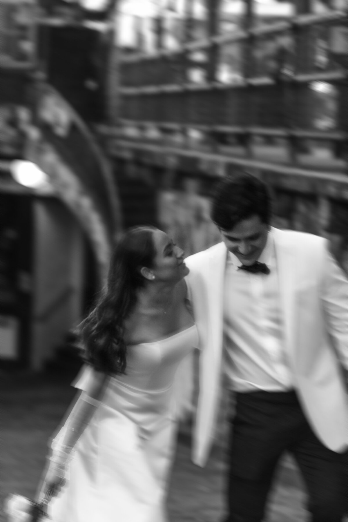 Downtown-Seattle-elopement-documentary-style-photography-jennifer-moreno-photography-Washington