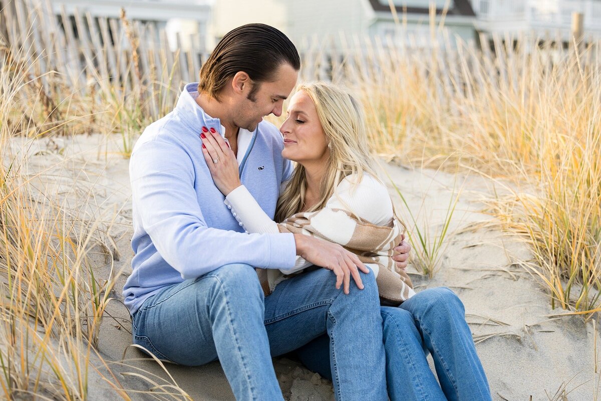 engaged-new-jersey-couple-on-beach