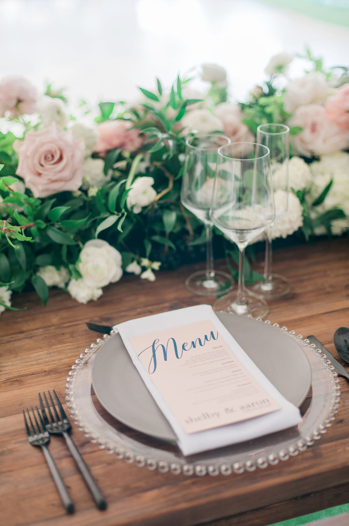 White rose and greenery tablescape | Bella Fleur