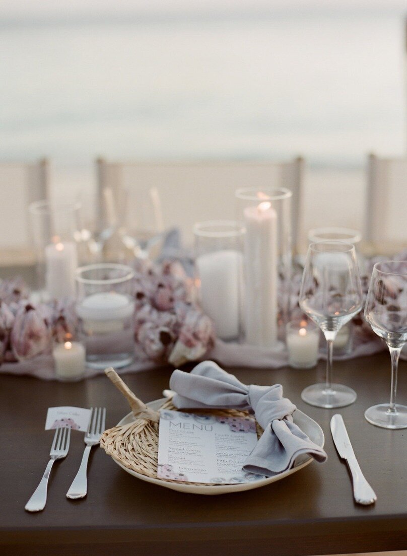 Style-Me-Pretty-Island-Beach-Bonfire-Dinner-Dasfete-5