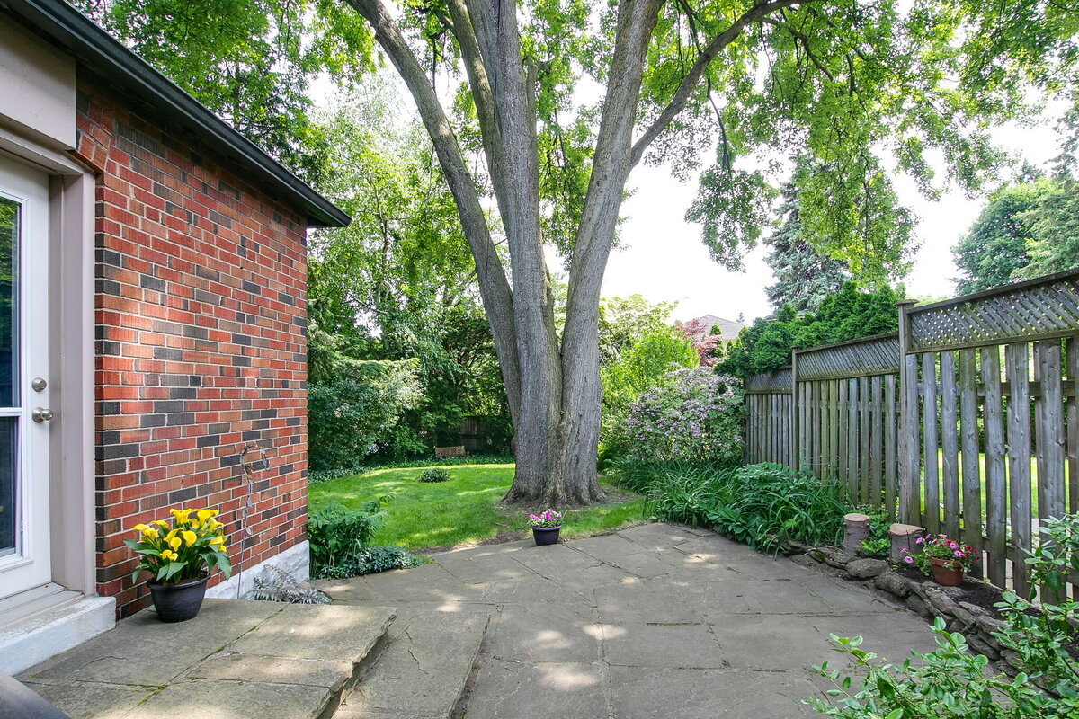 61-web-or-mls-74_011_Backyard