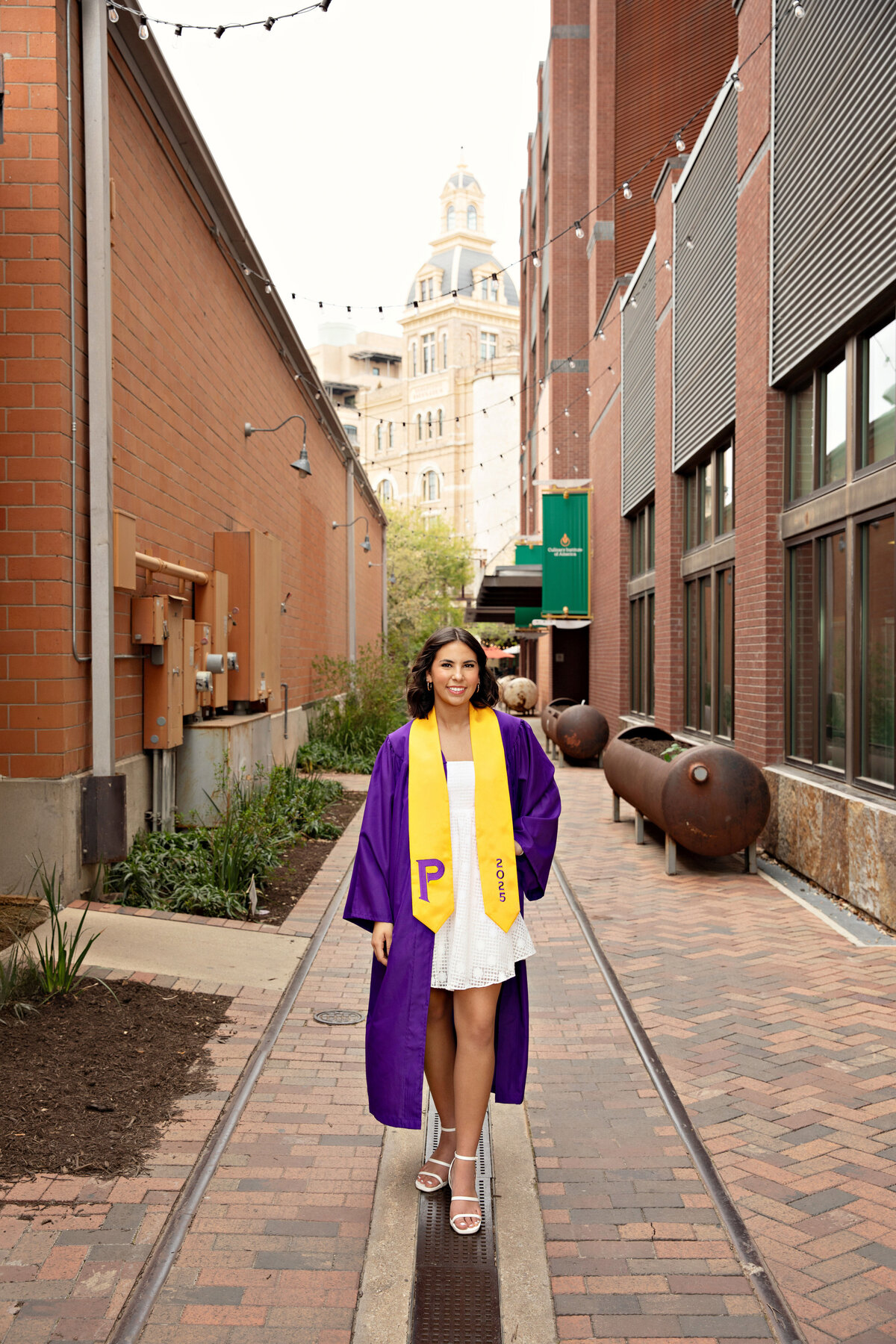 seniorgraduationclassof202520262027bestphotographertudiofamilybirthdaynewbornboyamilynewborngirlfirstbirthdayportraiturephotographystudioportraitsnewborngirlboyfamilyEvaMaganaPhotographychildphotographer (48 of 28)