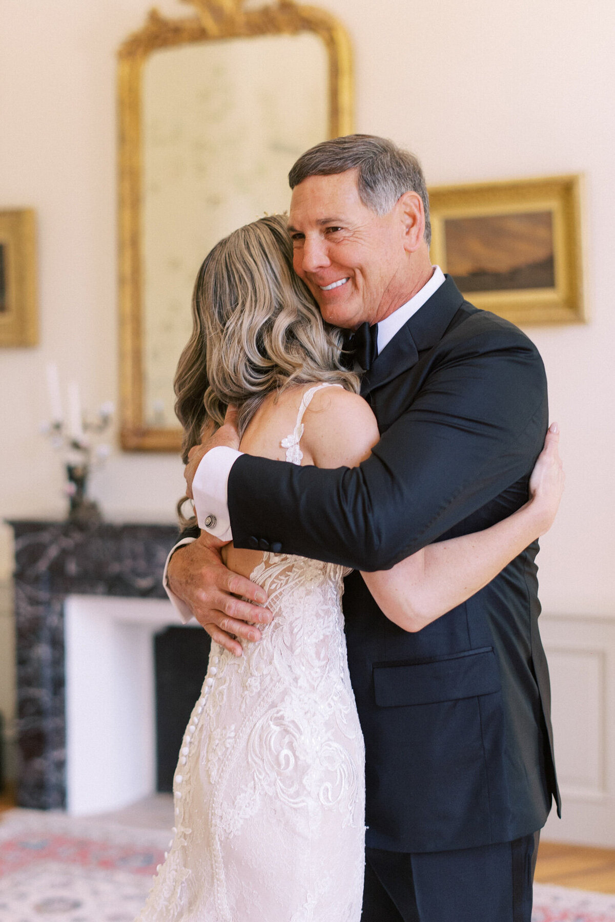 Maïlys Fortune Photography Husband Wife Wedding Weddings Photography France Switzerland Italy Timeless Dreamy Imagery Bilingual French English Destination Weddings Destination Wedding Provence French Riviera Paris Lake Como Tuscany32