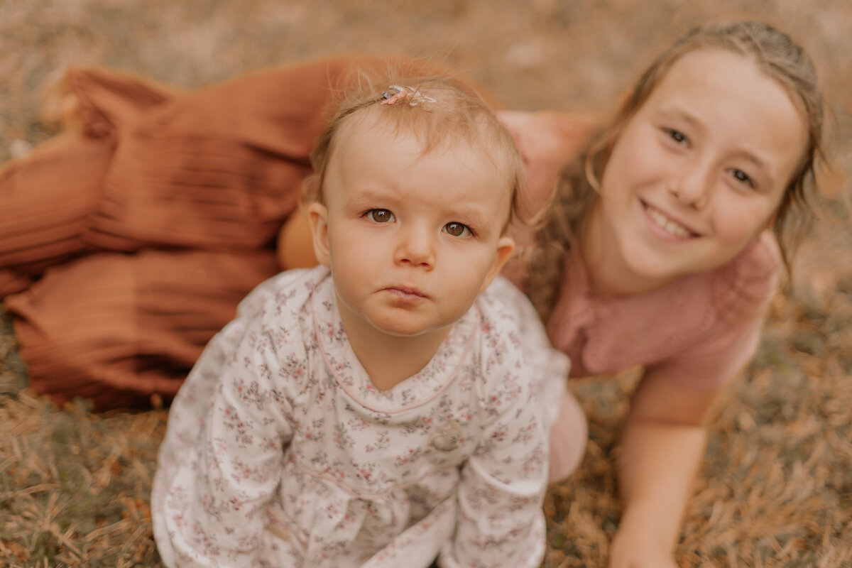 photographe gien nouveau ne naissance seance photo bebe famille foret portrait aurore photographe 11