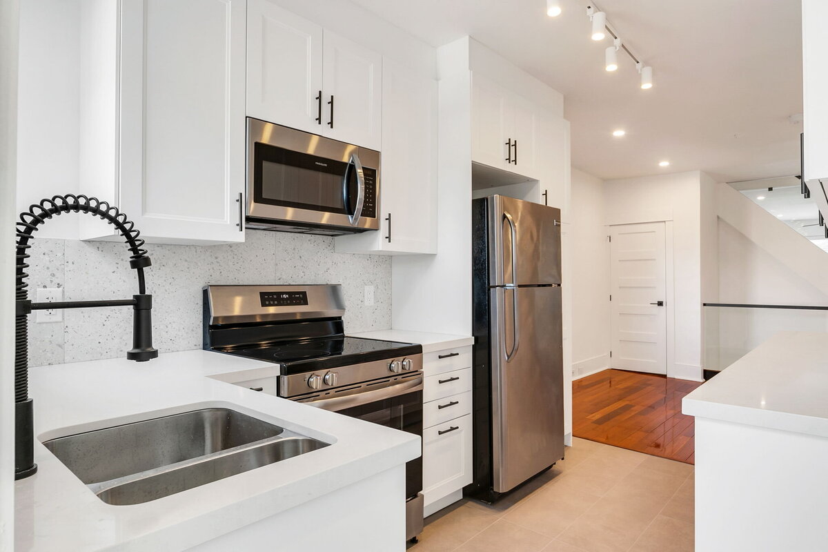19-web-or-mls-15_004_Kitchen