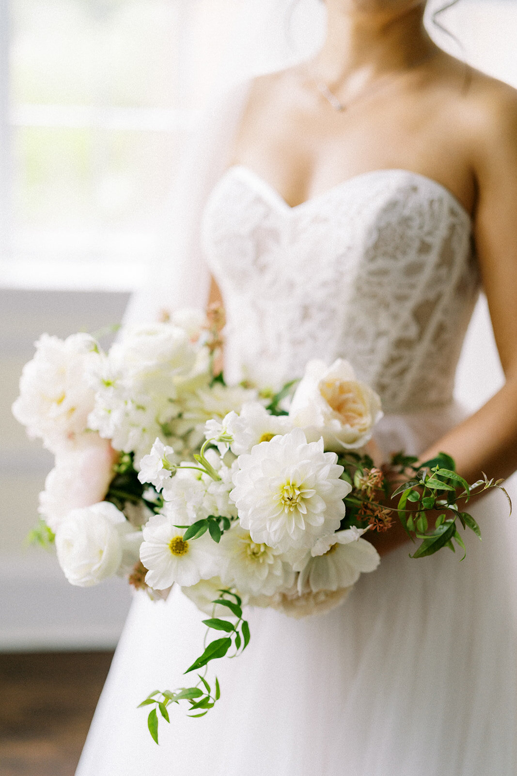 blush white ivory lush garden inspired organic modern bridal wedding bouquet protrait